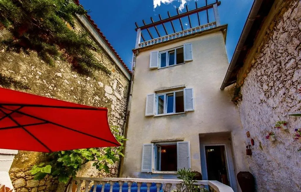Holiday House With A Parking Space Novi Vinodolski - 15397 contacts